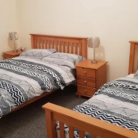 Lägenhet Centre City Self Catering *